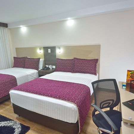 Cabecera Country Hotel بوكارامانغا المظهر الخارجي الصورة