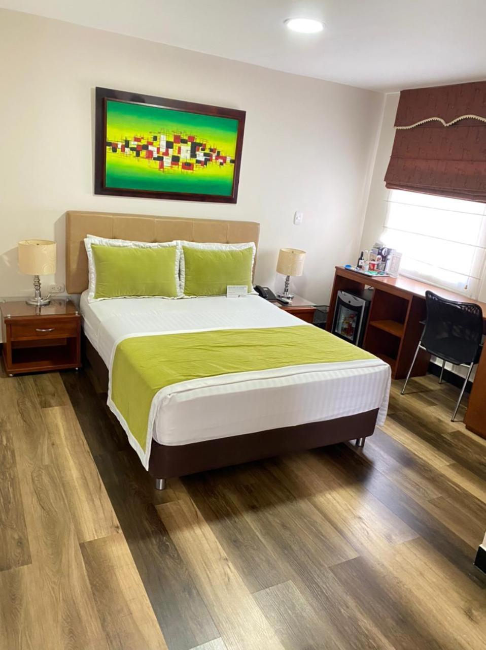 Cabecera Country Hotel بوكارامانغا المظهر الخارجي الصورة