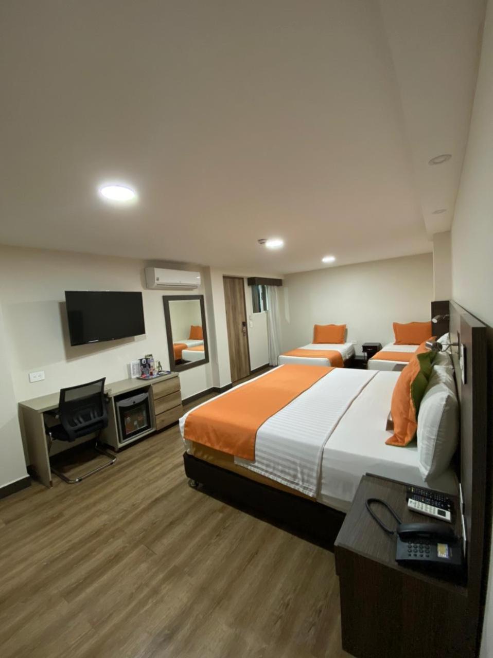 Cabecera Country Hotel بوكارامانغا المظهر الخارجي الصورة