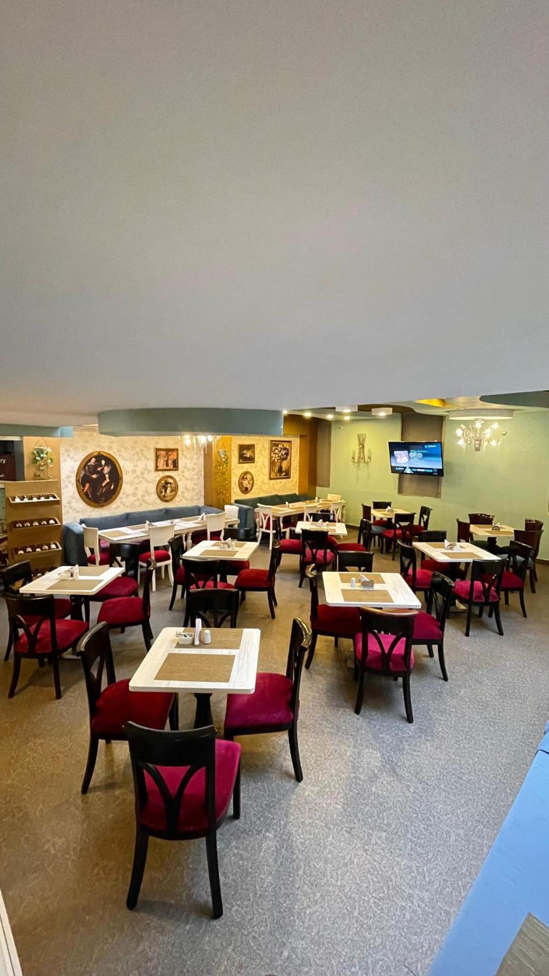 Cabecera Country Hotel بوكارامانغا المظهر الخارجي الصورة