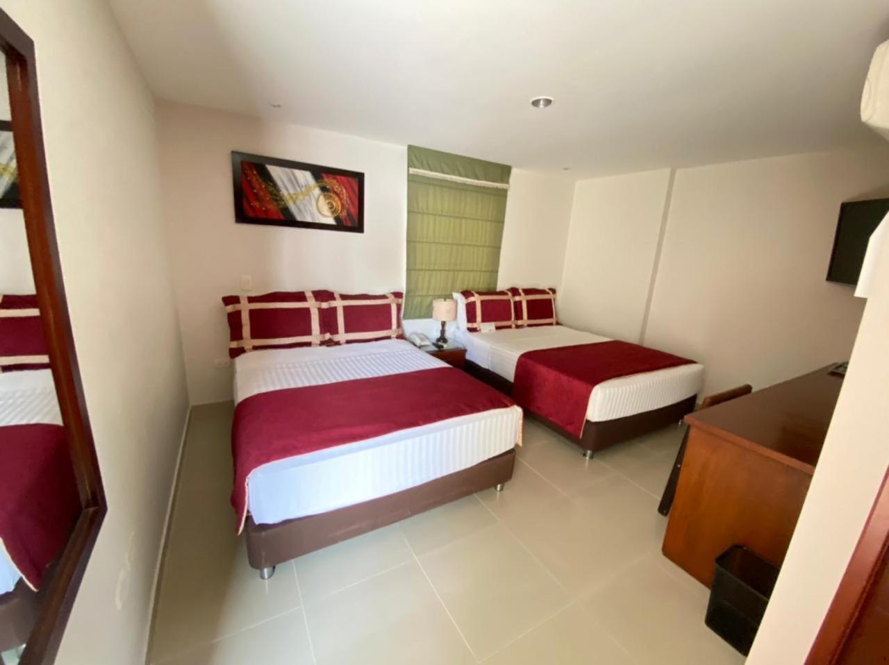 Cabecera Country Hotel بوكارامانغا المظهر الخارجي الصورة