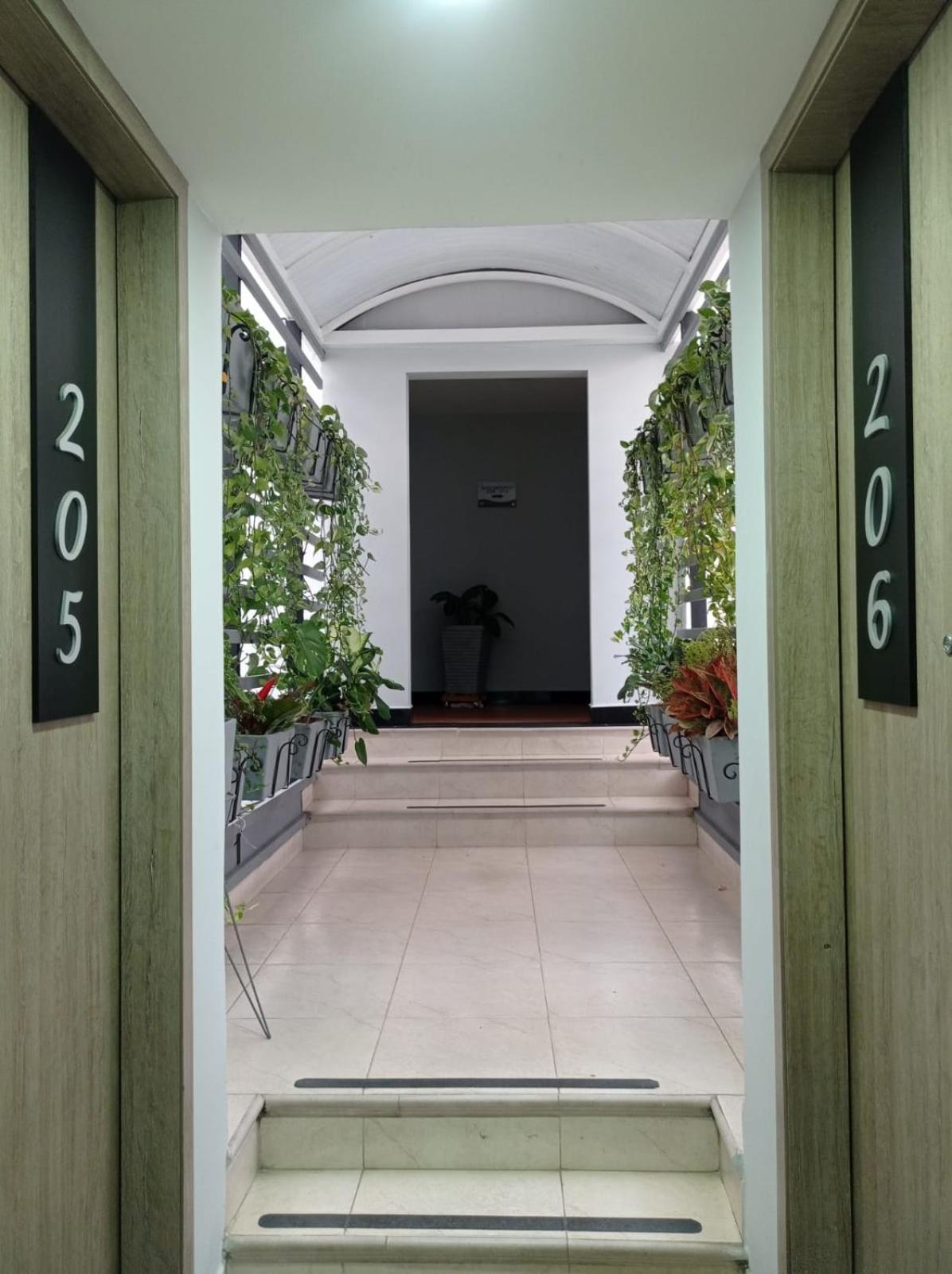 Cabecera Country Hotel بوكارامانغا المظهر الخارجي الصورة